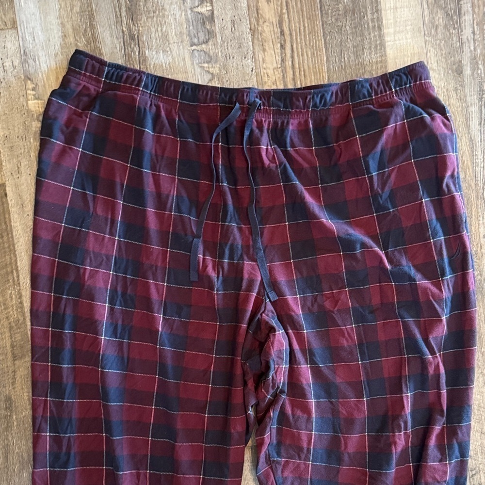 Nautica Men's Burgundy and Navy Plaid Joggers - Picture 2 of 4